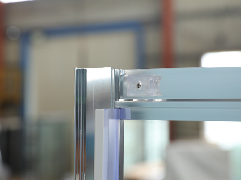 SD-3 Satu Tetap Satu Skrin Pancuran Gelongsor, Kaca Terbaja Matt, Profil Aluminium Chrome, Pemegang Dua Lubang SD-3 Satu Tetap Satu Skrin Pancuran Gelongsor, Kaca Terbaja Matt, Profil Aluminium Chrome, Pemegang Dua Lubang