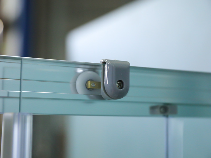 RE Chrome Bingkai Aluminium Kaca Terbaja Penutup Pancuran Mandi Gelongsor Persegi Dengan Dulang RE Chrome Bingkai Aluminium Kaca Terbaja Penutup Pancuran Mandi Gelongsor Persegi Dengan Dulang