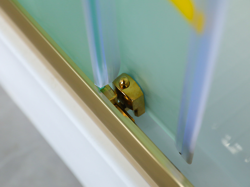 Penutup Pancuran Mandi Gelongsor RE, Kaca Terbaja Matt Dengan Cetakan, Profil Aluminium Emas, Pemegang Berlubang Dua, Dengan Dulang Penutup Pancuran Mandi Gelongsor RE, Kaca Terbaja Matt Dengan Cetakan, Profil Aluminium Emas, Pemegang Berlubang Dua, Dengan Dulang